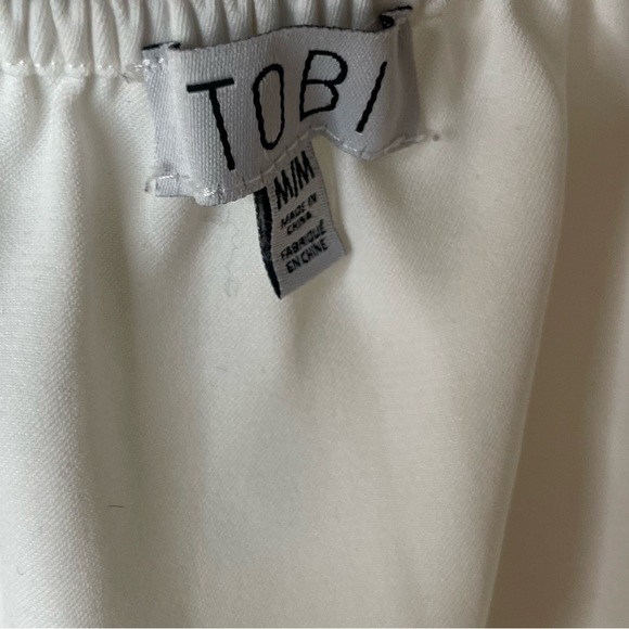 Tobi White Off Shoulder Top - Picture 6 of 7